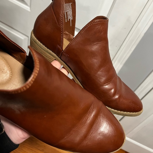 Cognac colored booties - Picture 6 of 6